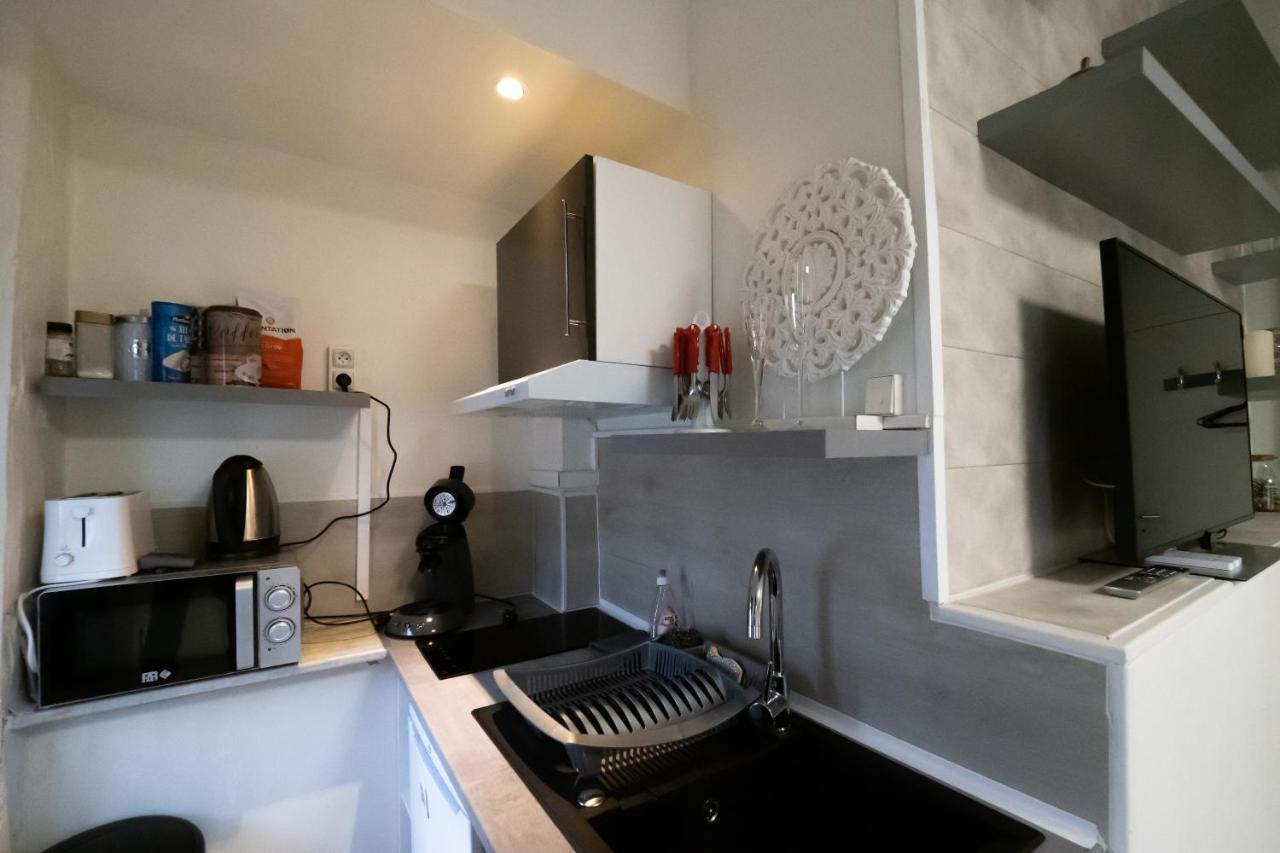 Le Papillon De La Cathedrale - Calme - Jardin - Wifi Apartment ทรัวส์ ภายนอก รูปภาพ